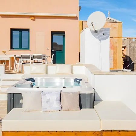 Casina Alemanno By Hdsalento Montesardo
